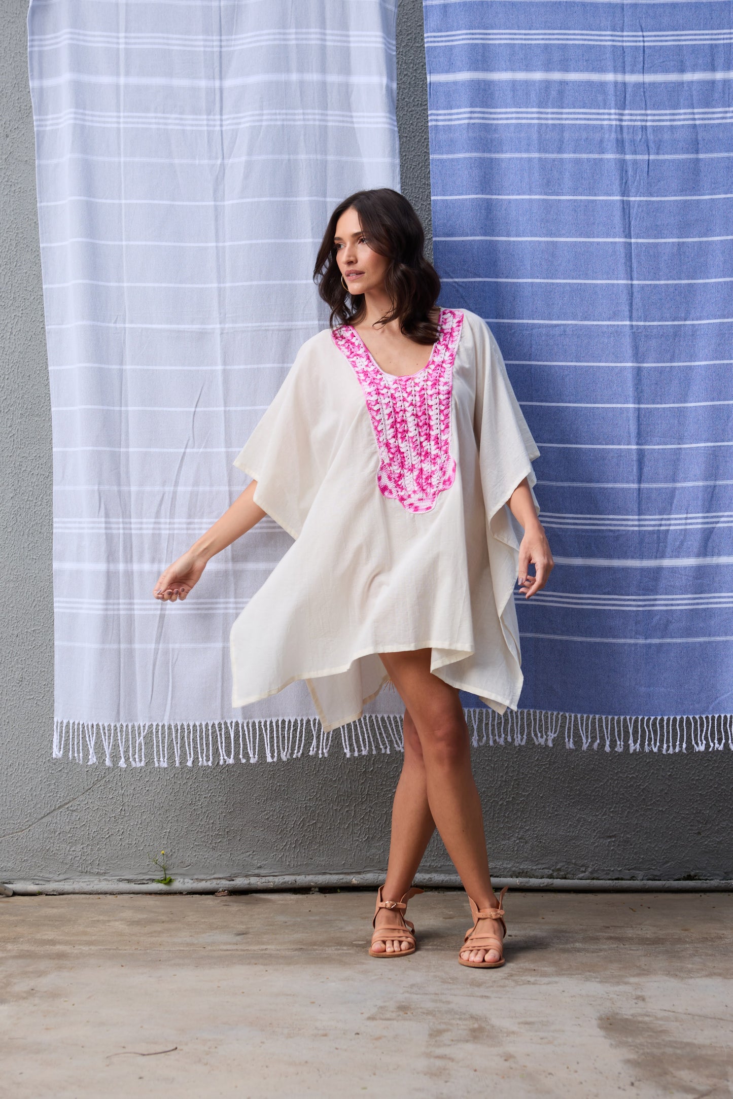Caftan Saint Barth Crochê Curto