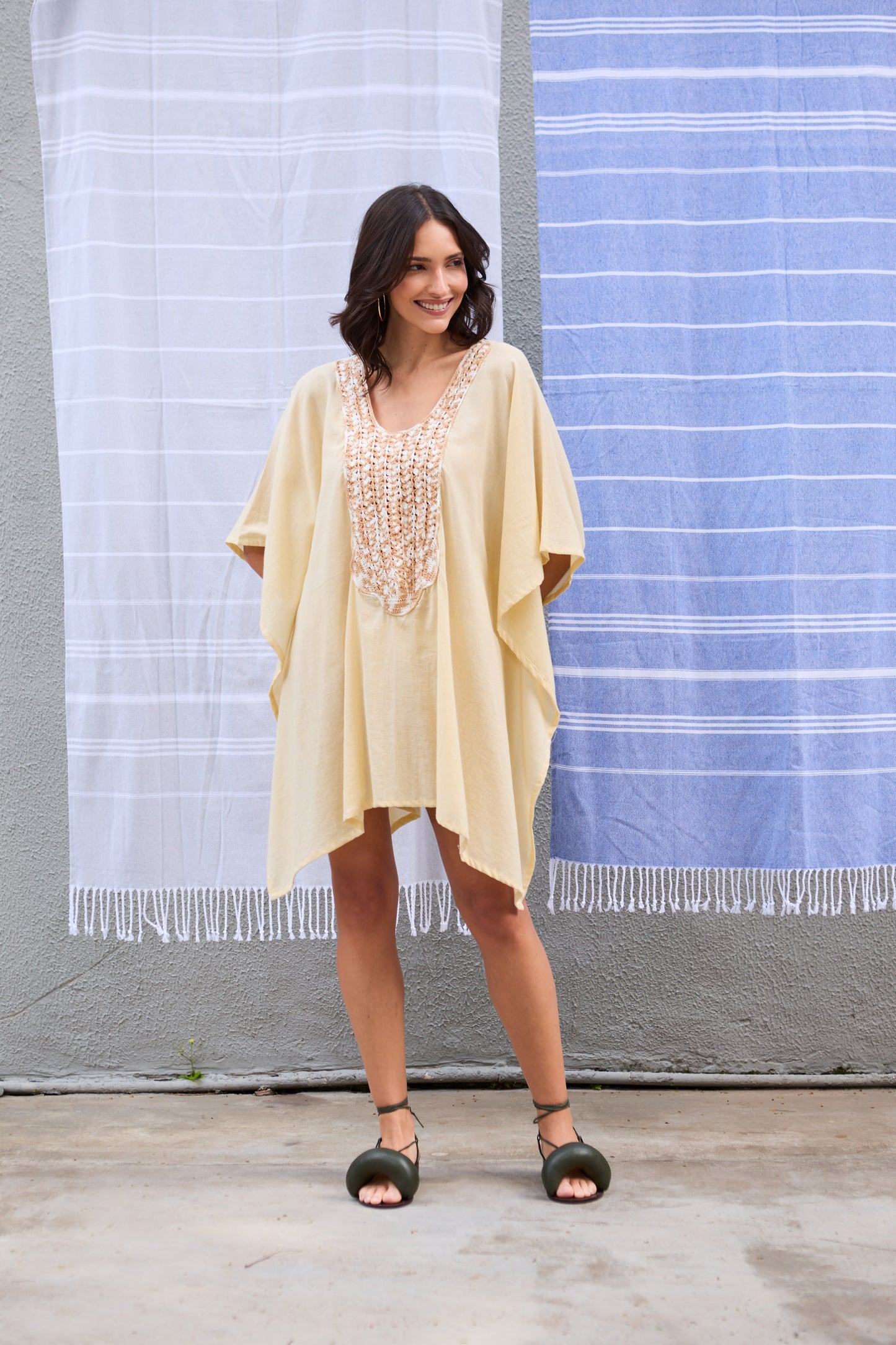 Caftan Saint Barth Crochê Curto