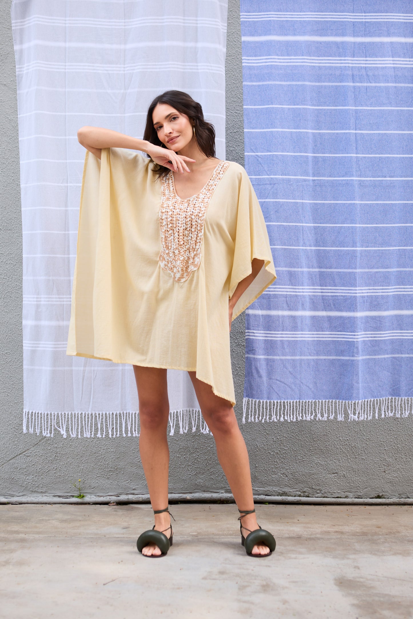 Caftan Saint Barth Crochê Curto