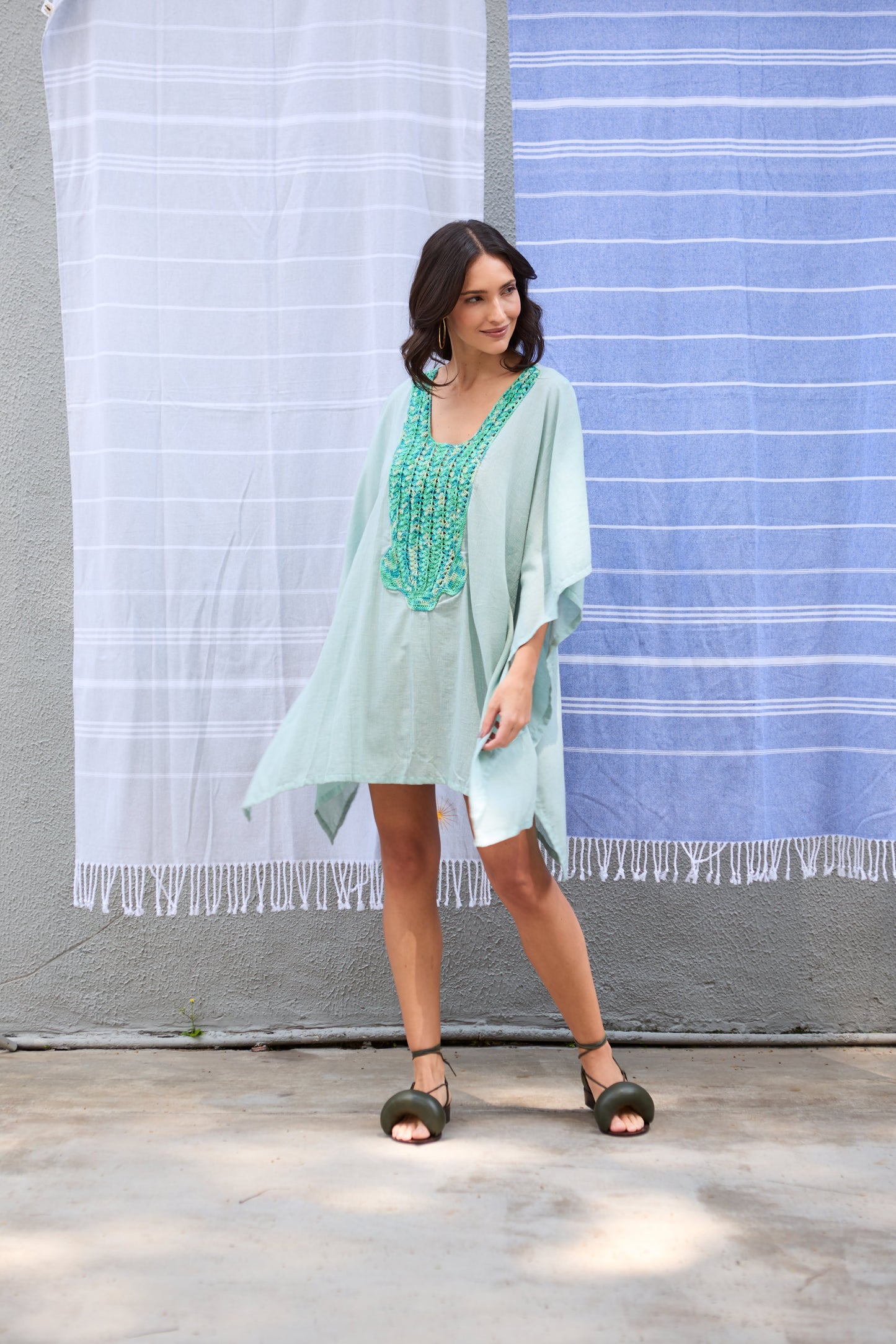 Caftan Saint Barth Crochê Curto
